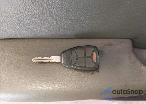 2005 Dodge Grand Caravan Sxt z USA, uszkodzony, nr VIN 2D4GP44L15R456305